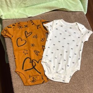 Carter’s Heart and Star Print And Bow Print  Onesie 2 Piece Bundle 3 Months